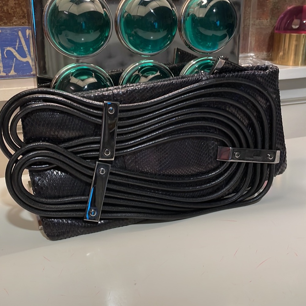 Gianfranco Ferre python clutch - Picture 2 of 8